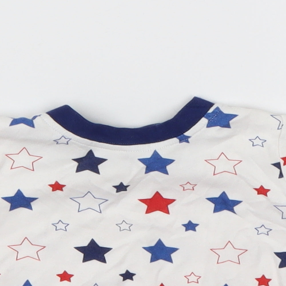 Nutmeg Boys White Geometric Cotton Basic T-Shirt Size 6-9 Months Round Neck Pullover - Stars