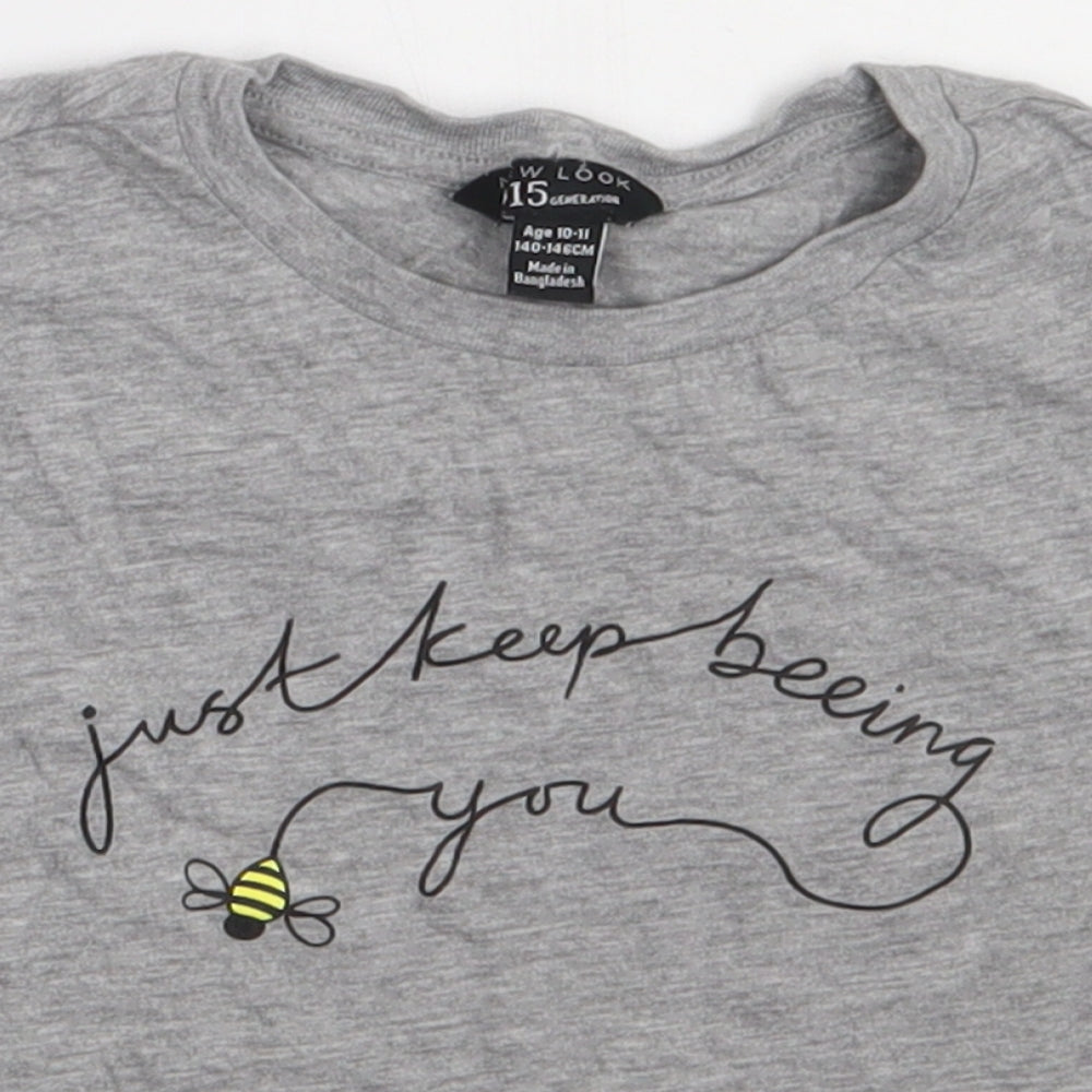 New Look Girls Grey  Cotton Cropped T-Shirt Size 10 Years Crew Neck Pullover - just keep beeing