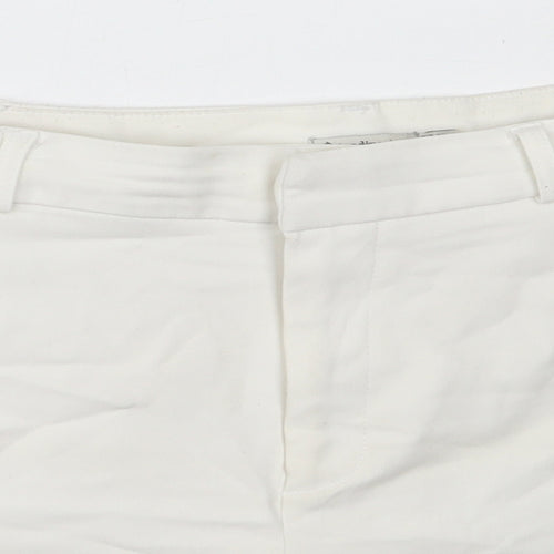 Stradivarius Womens White  Cotton Hot Pants Shorts Size 34  Regular