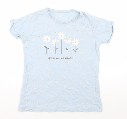 Front view of Primark girls’ blue floral cotton basic t-shirt, size 12-13, years round neck pullover - no rain, no flowers