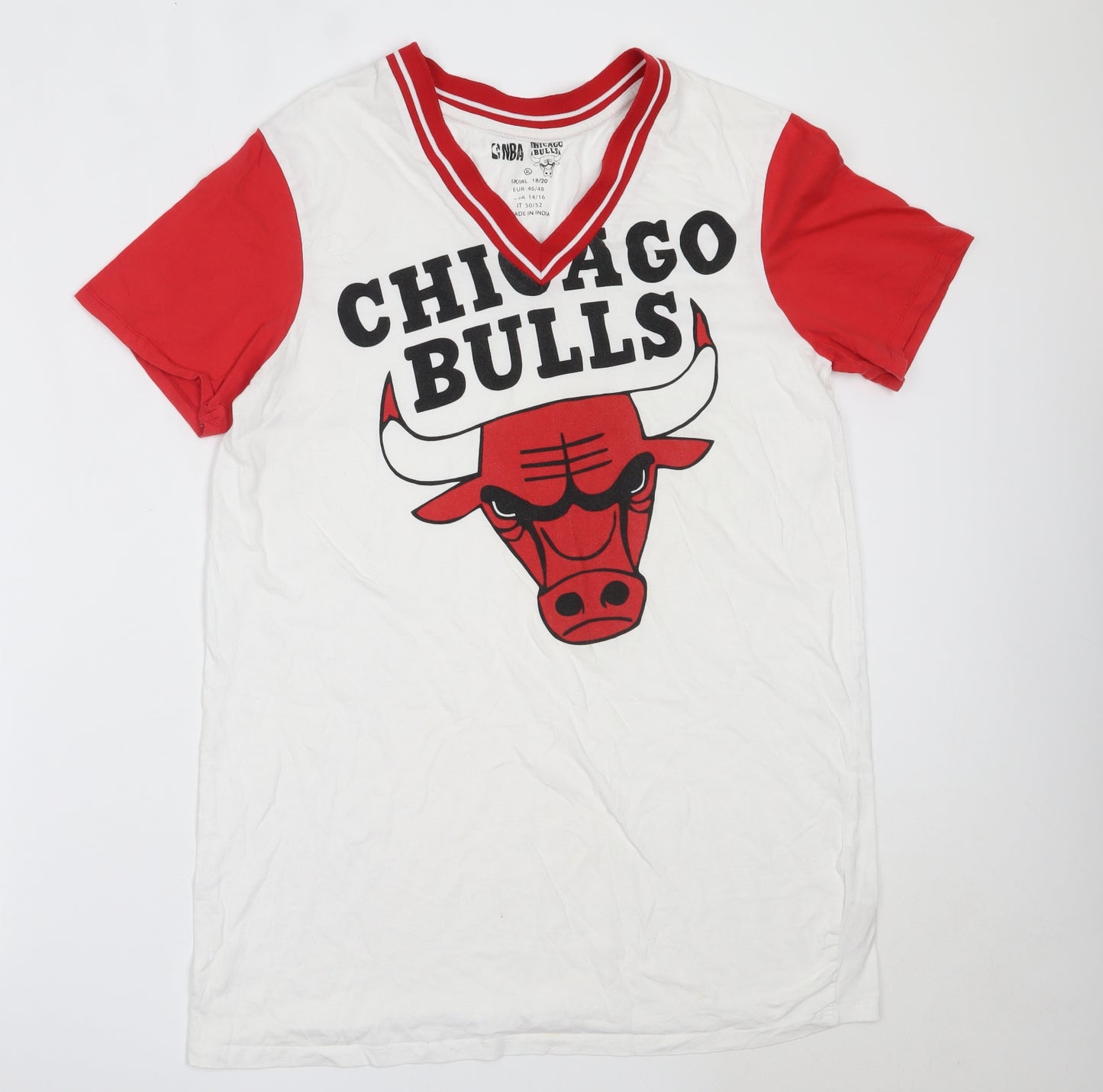 Chicago Bulls Womens White  Cotton Basic T-Shirt Size 18 V-Neck