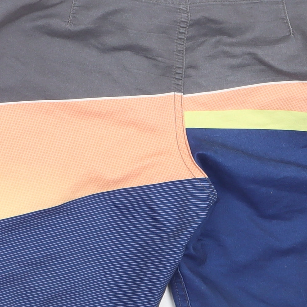 Quiksilver Boys Grey Colourblock Polyester Bermuda Shorts Size M  Regular
