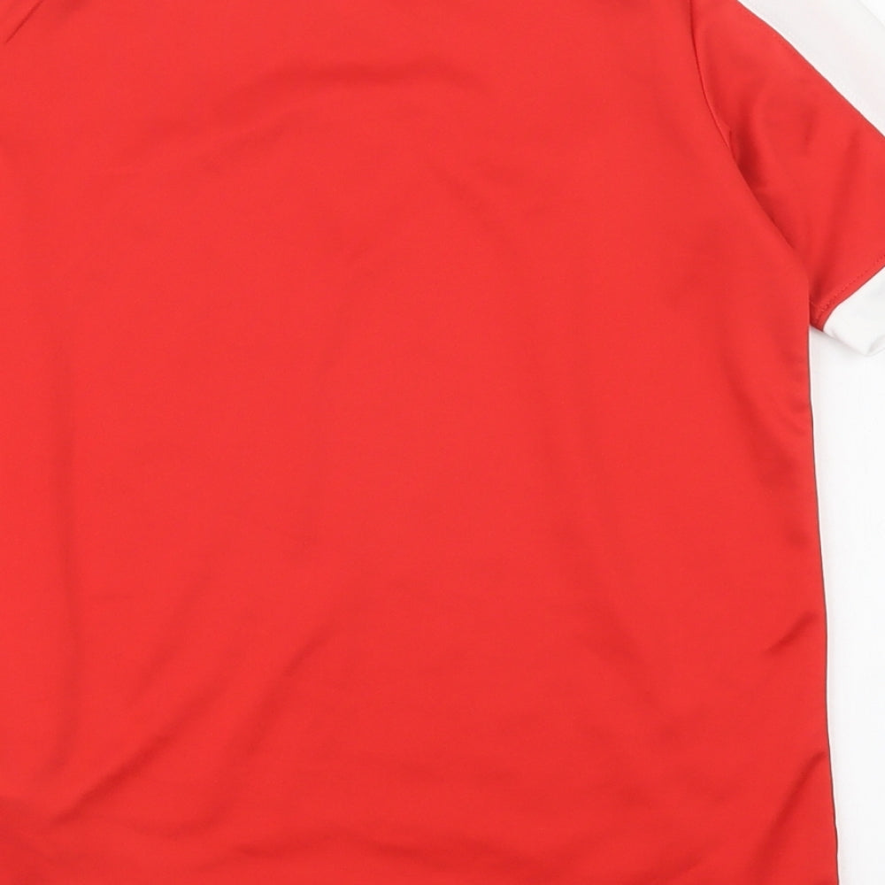 Nike Boys Red  Polyester Basic T-Shirt Size 8-9 Years V-Neck