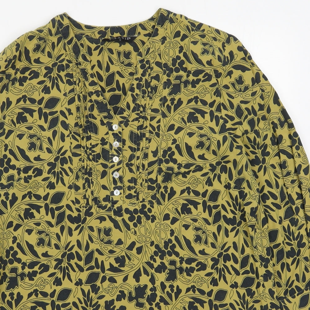 Viz-A-Viz Womens Green Geometric Viscose Basic Blouse Size M V-Neck