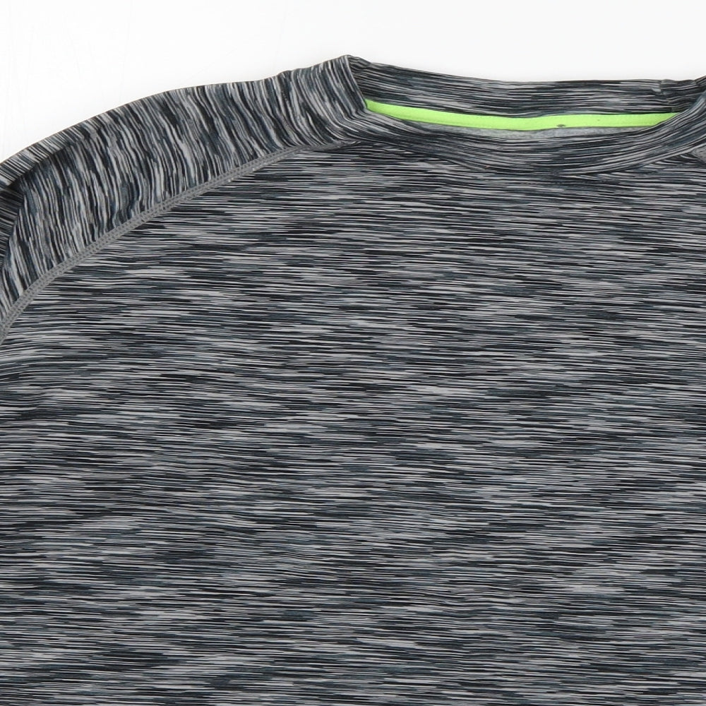 Workout Womens Grey Striped Polyester Basic T-Shirt Size M Round Neck Pullover