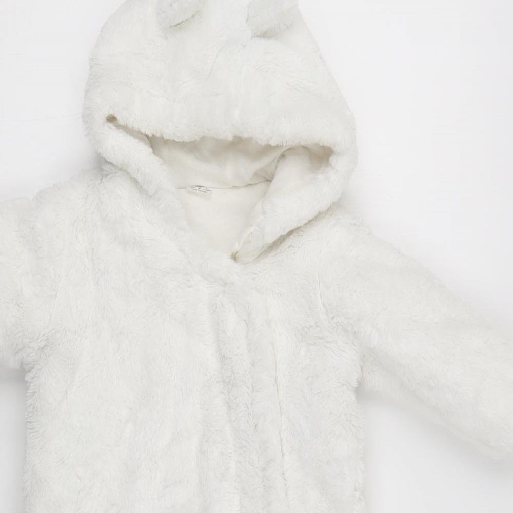 F&F Baby White    Snowsuit Size 6-9 Months   Zip