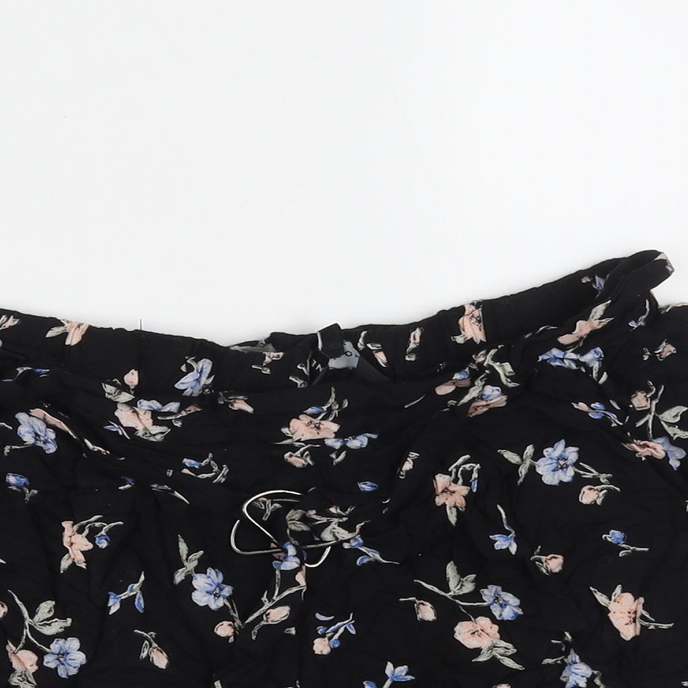 New Look Womens Black Floral Viscose Hot Pants Shorts Size 8  Regular