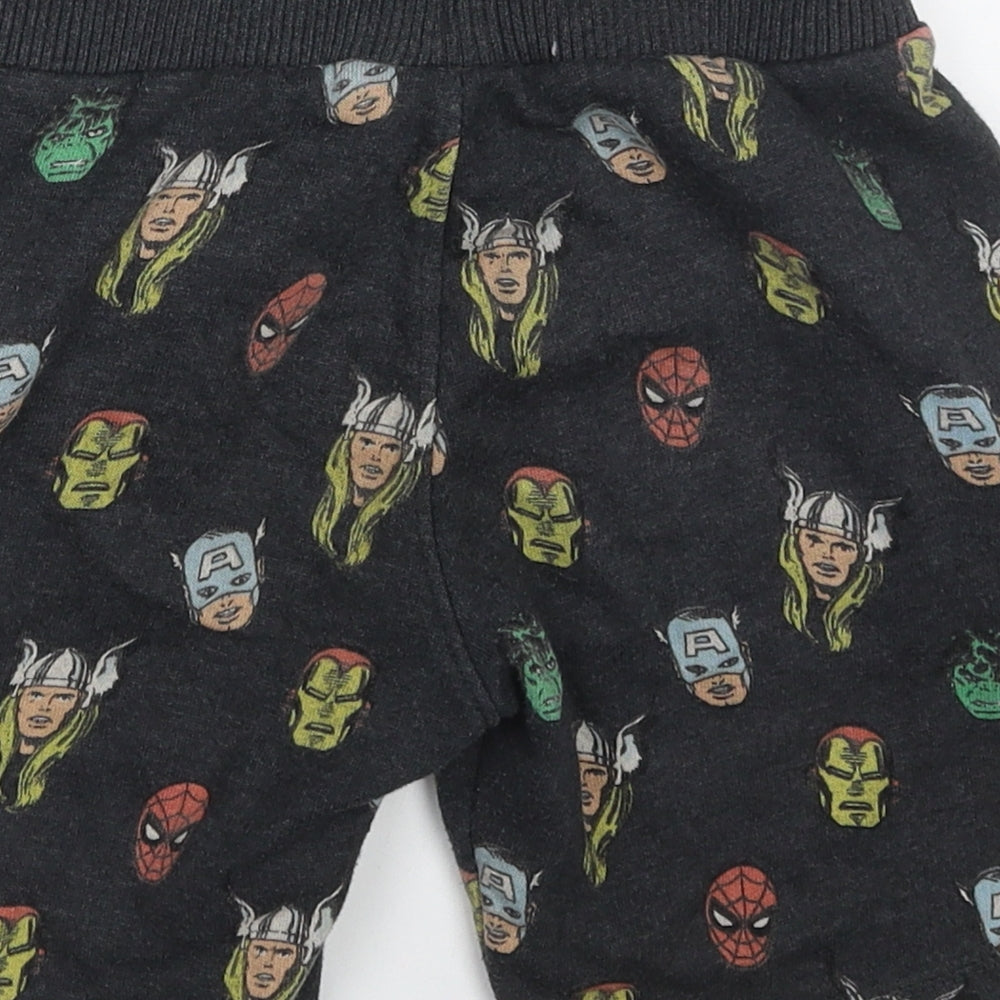 Preworn Boys Grey  Cotton Sweat Shorts Size 3-4 Years  Regular Drawstring - Marvel