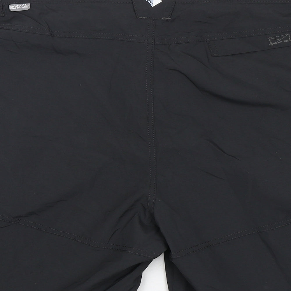 Regatta Mens Black  Polyester Athletic Shorts Size 44 L8 in Regular