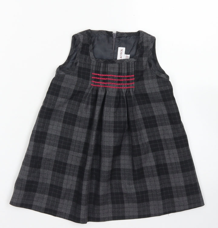 Neck & Neck Girls Black Plaid Polyester A-Line  Size 18 Months  Round Neck Zip