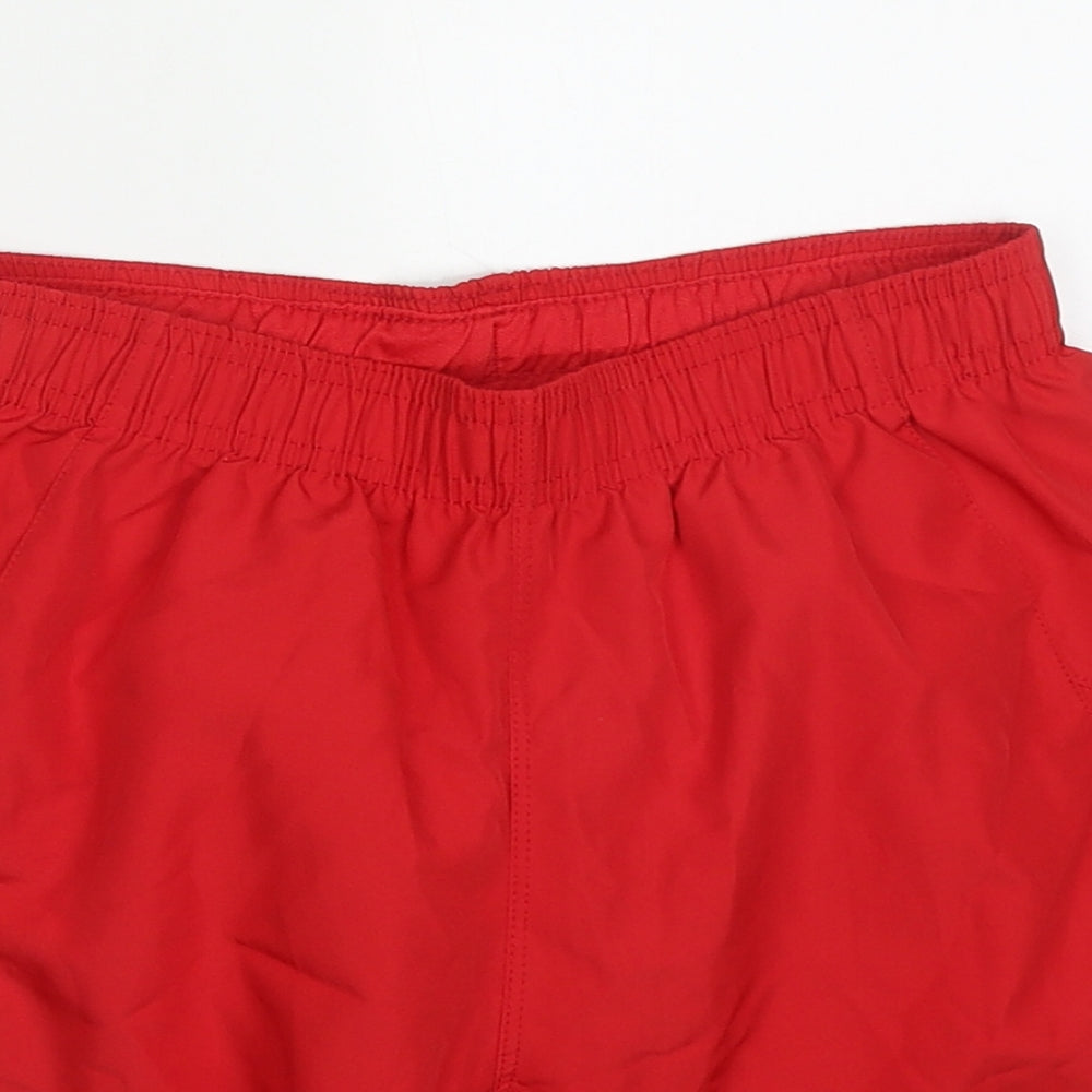 Umbro Boys Red  Polyester Utility Shorts Size 11 Years  Regular  - Red Dragon