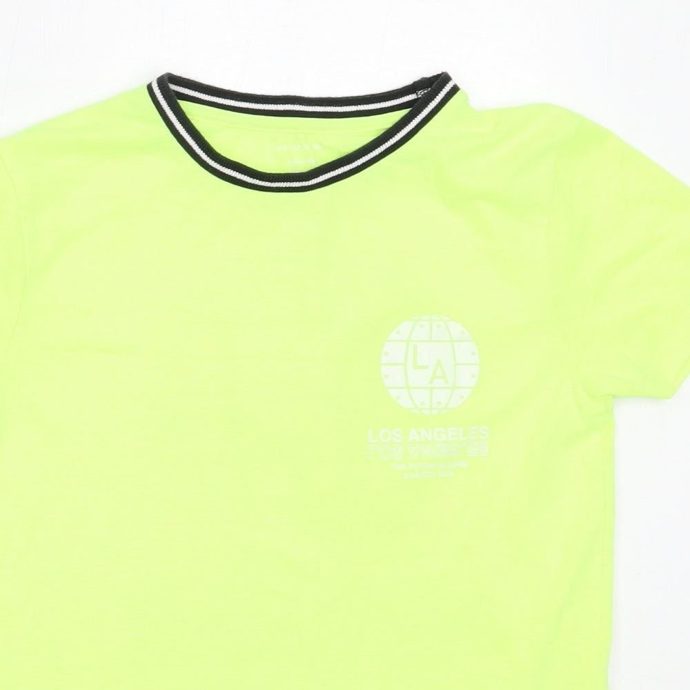 Primark Boys Green  Polyester Basic T-Shirt Size 9-10 Years Round Neck