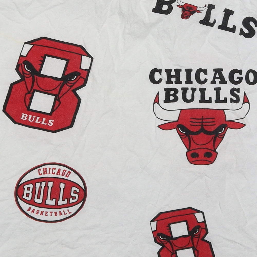 Primark Boys White  Cotton Basic T-Shirt Size 10-11 Years Crew Neck Pullover - NBA Bulls