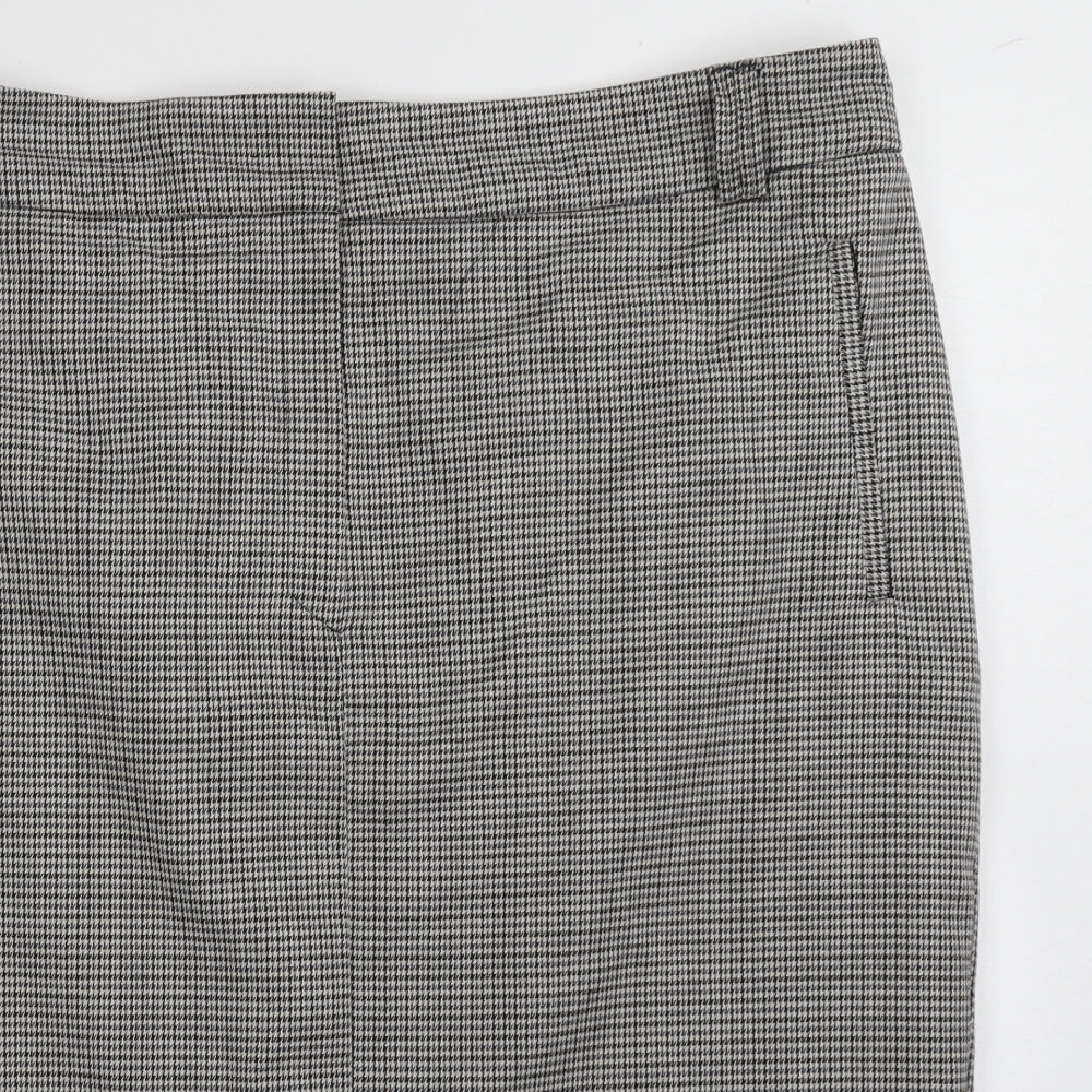 Marks and Spencer Womens Black Geometric Polyester A-Line Skirt Size 20   Hook & Eye