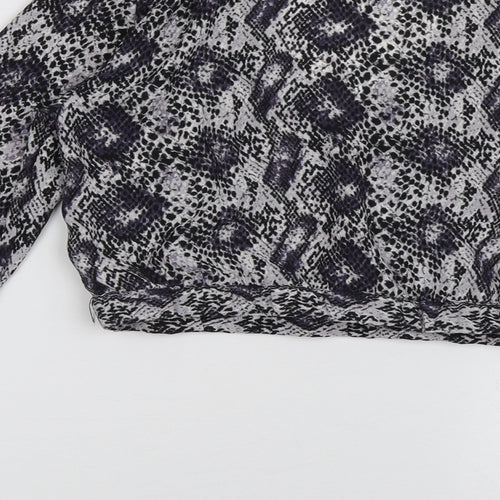 H&M Womens Purple Animal Print Polyester Cropped Blouse Size 4 V-Neck