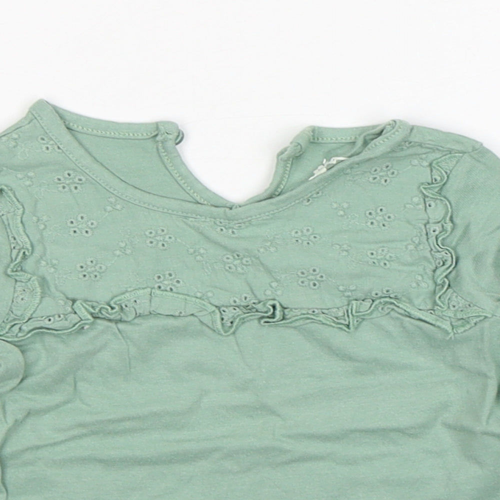 Primark Girls Green  Cotton Basic T-Shirt Size 9-12 Months Round Neck