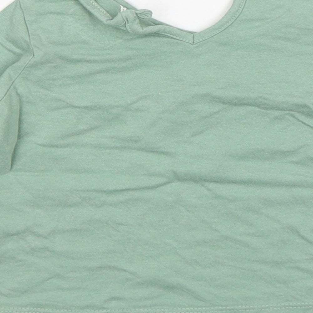 Primark Girls Green  Cotton Basic T-Shirt Size 9-12 Months Round Neck
