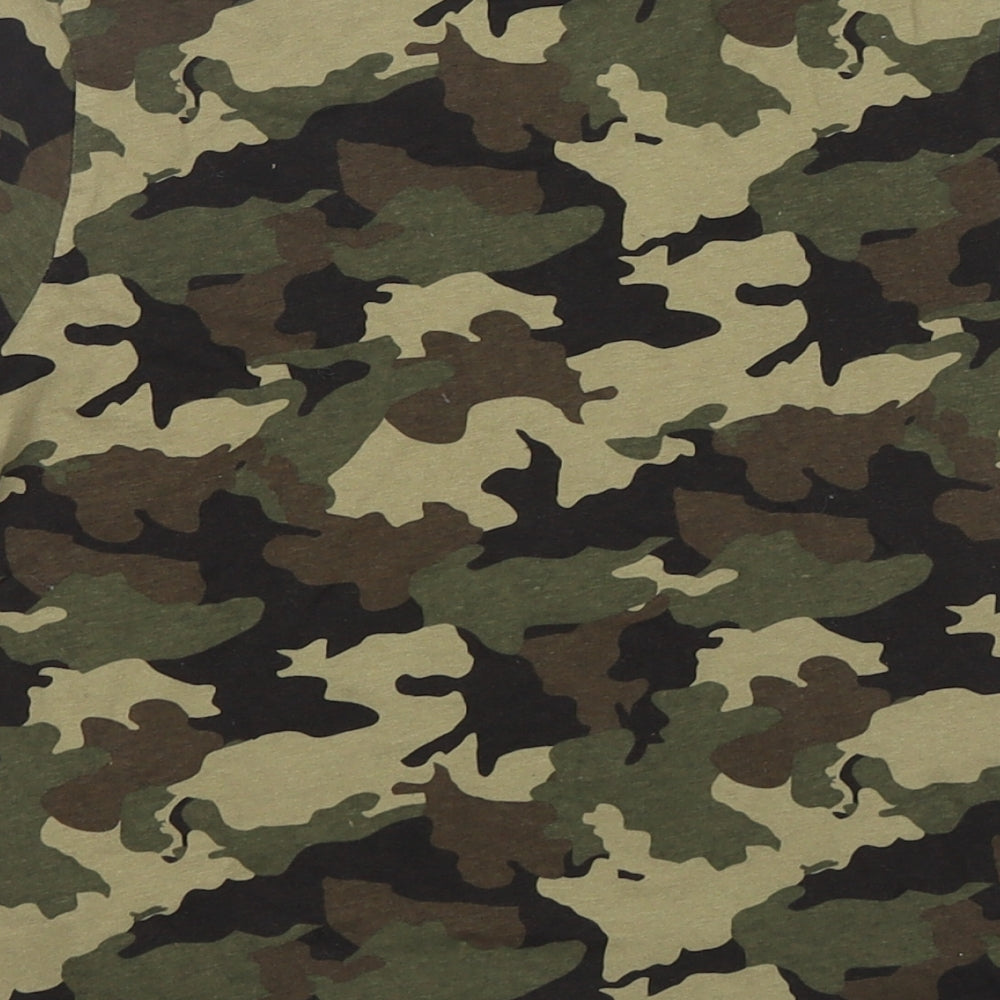 Primark Boys Green Camouflage Cotton Basic T-Shirt Size 6-7 Years Round Neck