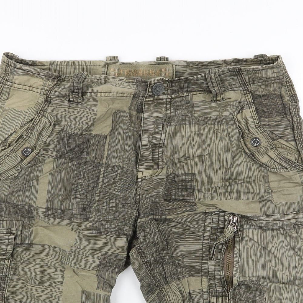 Tridagna Mens Green Camouflage  Cargo Shorts Size 32 in L11 in Regular Zip