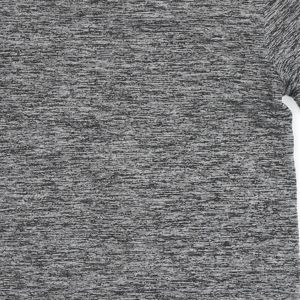 adidas Boys Grey  100% Polyester Basic T-Shirt Size 5-6 Years Round Neck