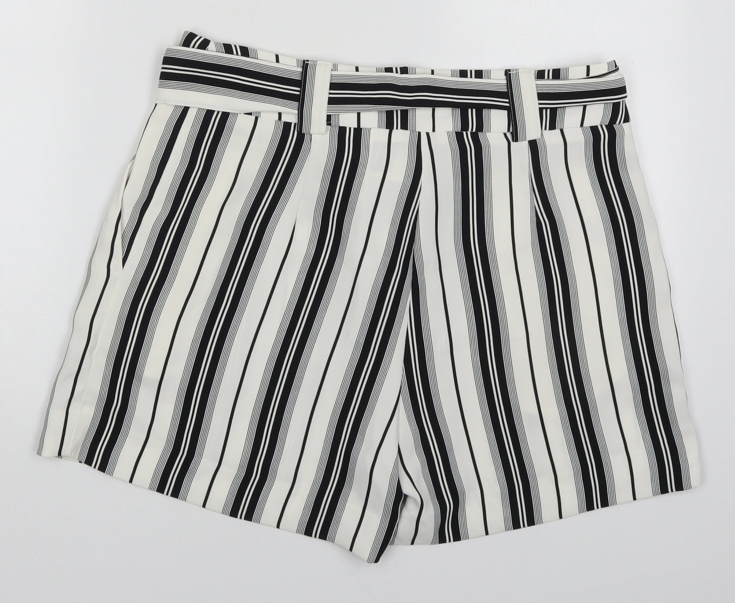 H&M Womens White Striped Polyester Mom Shorts Size 14 L3.5 in Regular Hook & Eye - Black and White