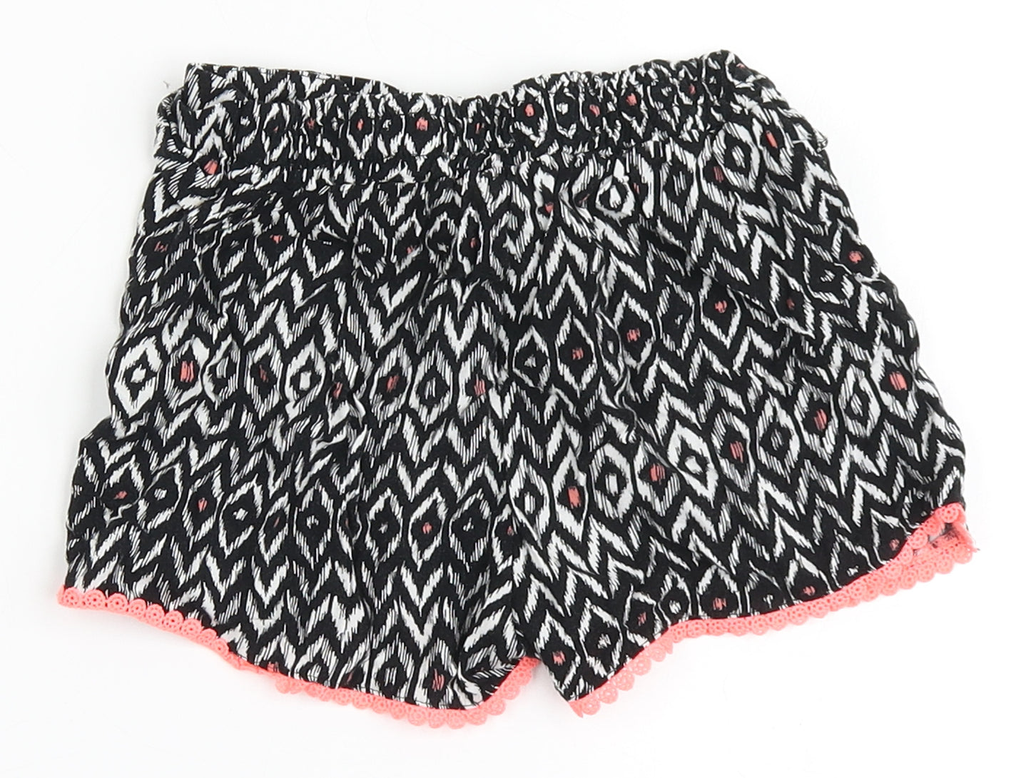 Primark Girls Black Geometric 100% Viscose Hot Pants Shorts Size 7-8 Years  Regular