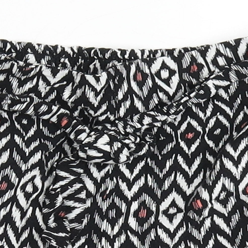 Primark Girls Black Geometric 100% Viscose Hot Pants Shorts Size 7-8 Years  Regular