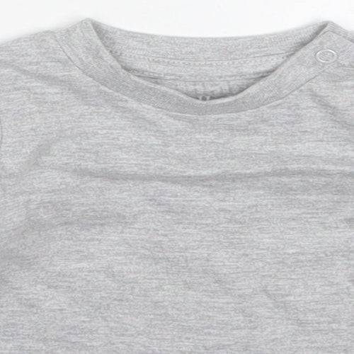 Peacocks Baby Grey  Cotton Basic T-Shirt Size 0-3 Months Crew Neck Pullover
