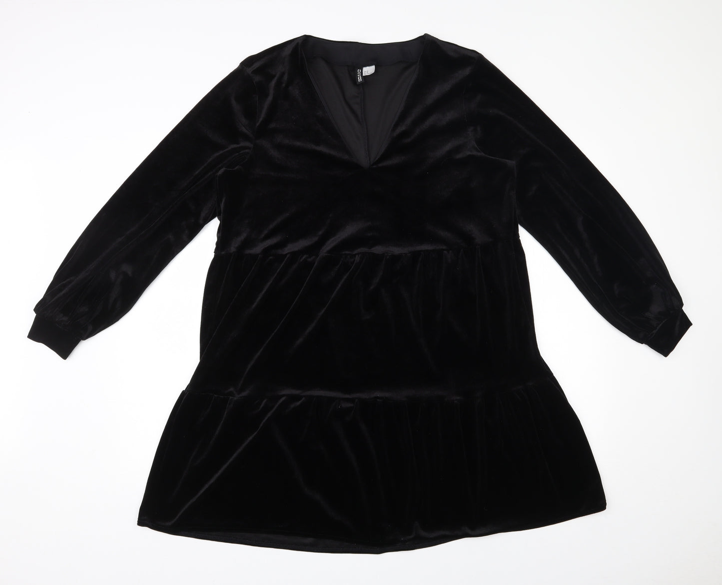 H&M Womens Black  Polyester Trapeze & Swing  Size M  V-Neck Pullover