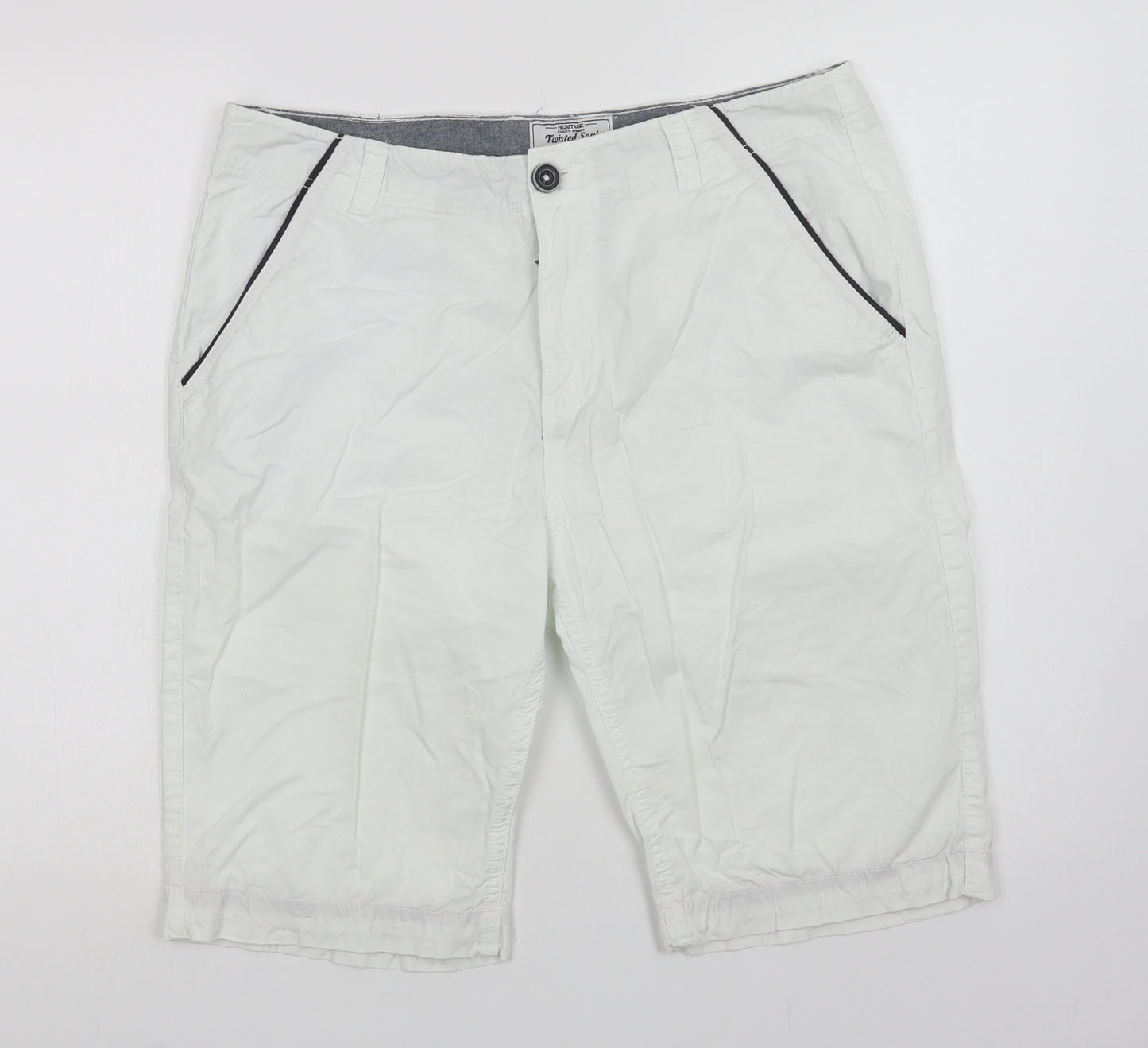 Twisted Soul Mens White  Cotton Bermuda Shorts Size 34 L12 in Regular Button