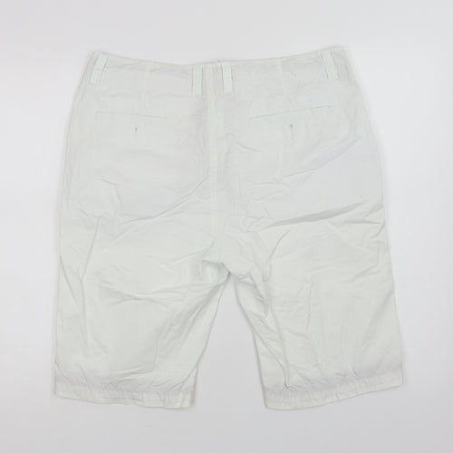 Twisted Soul Mens White  Cotton Bermuda Shorts Size 34 L12 in Regular Button