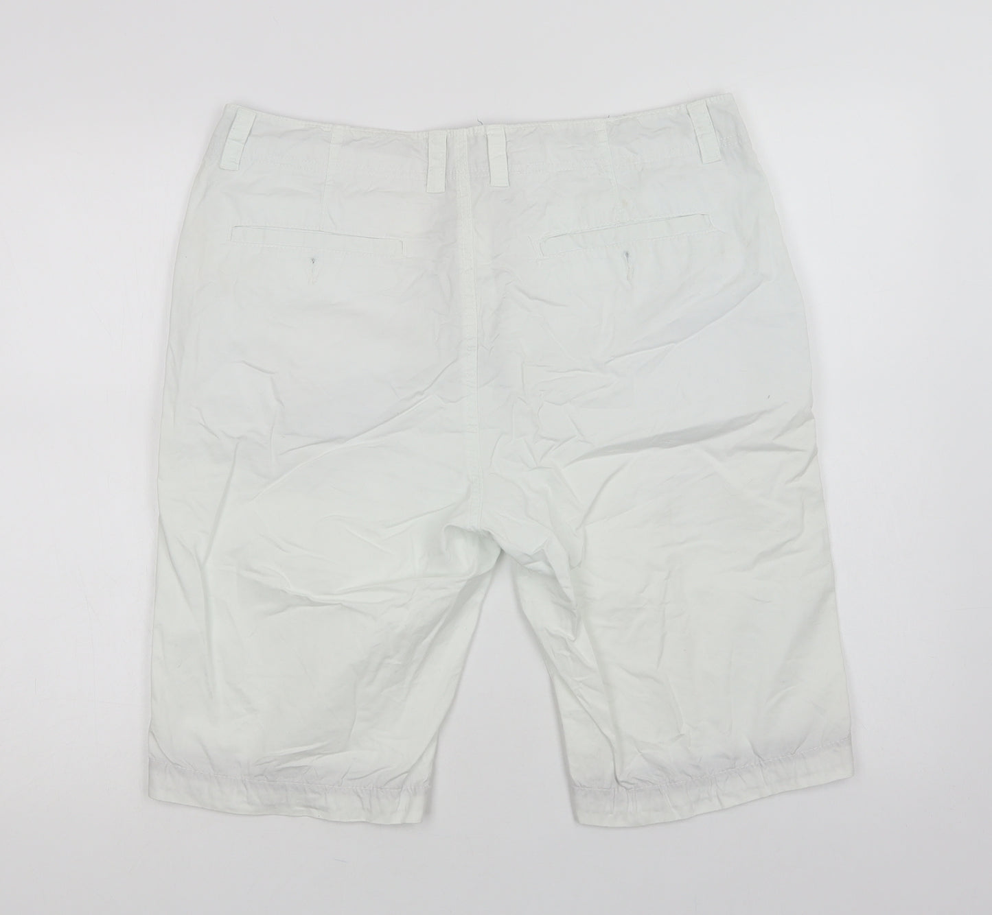 Twisted Soul Mens White  Cotton Bermuda Shorts Size 34 L12 in Regular Button