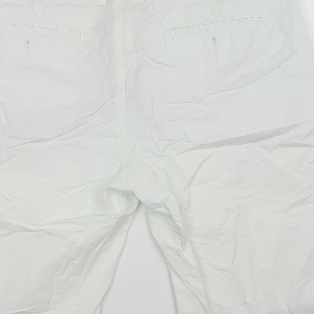 Twisted Soul Mens White  Cotton Bermuda Shorts Size 34 L12 in Regular Button