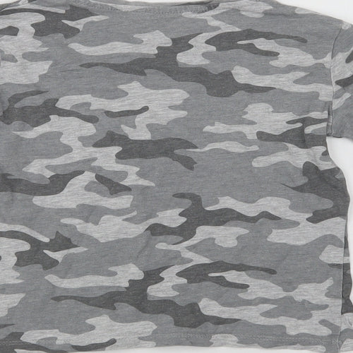 Primark Girls Grey Camouflage Cotton Basic T-Shirt Size 7-8 Years Crew Neck  - Be Yourself