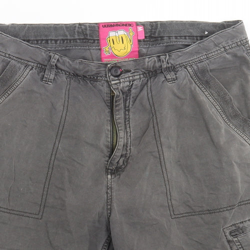 Ultra Magnetic Mens Grey  Cotton Cargo Shorts Size M L10 in Regular Button