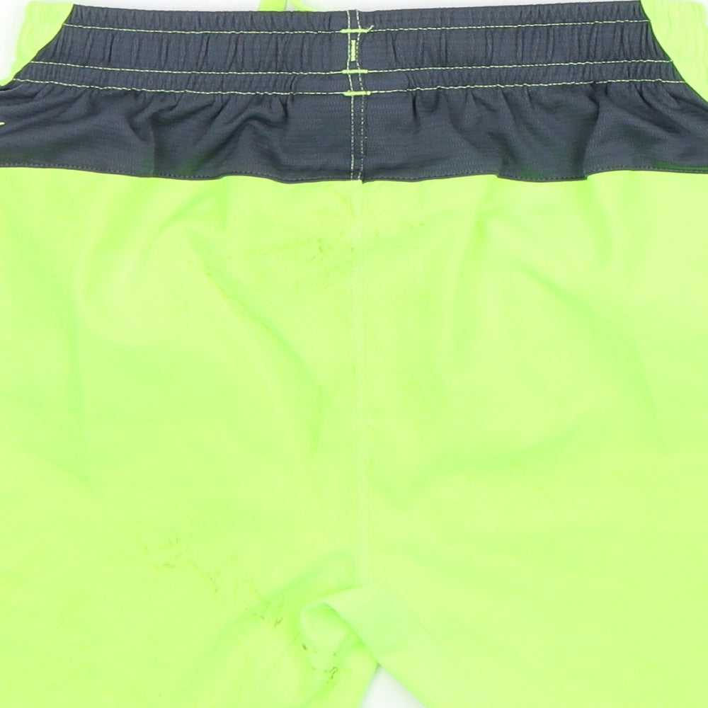 New Balance  Boys Green  Polyester Sweat Shorts Size 9 Years  Regular  - Liverpool FC