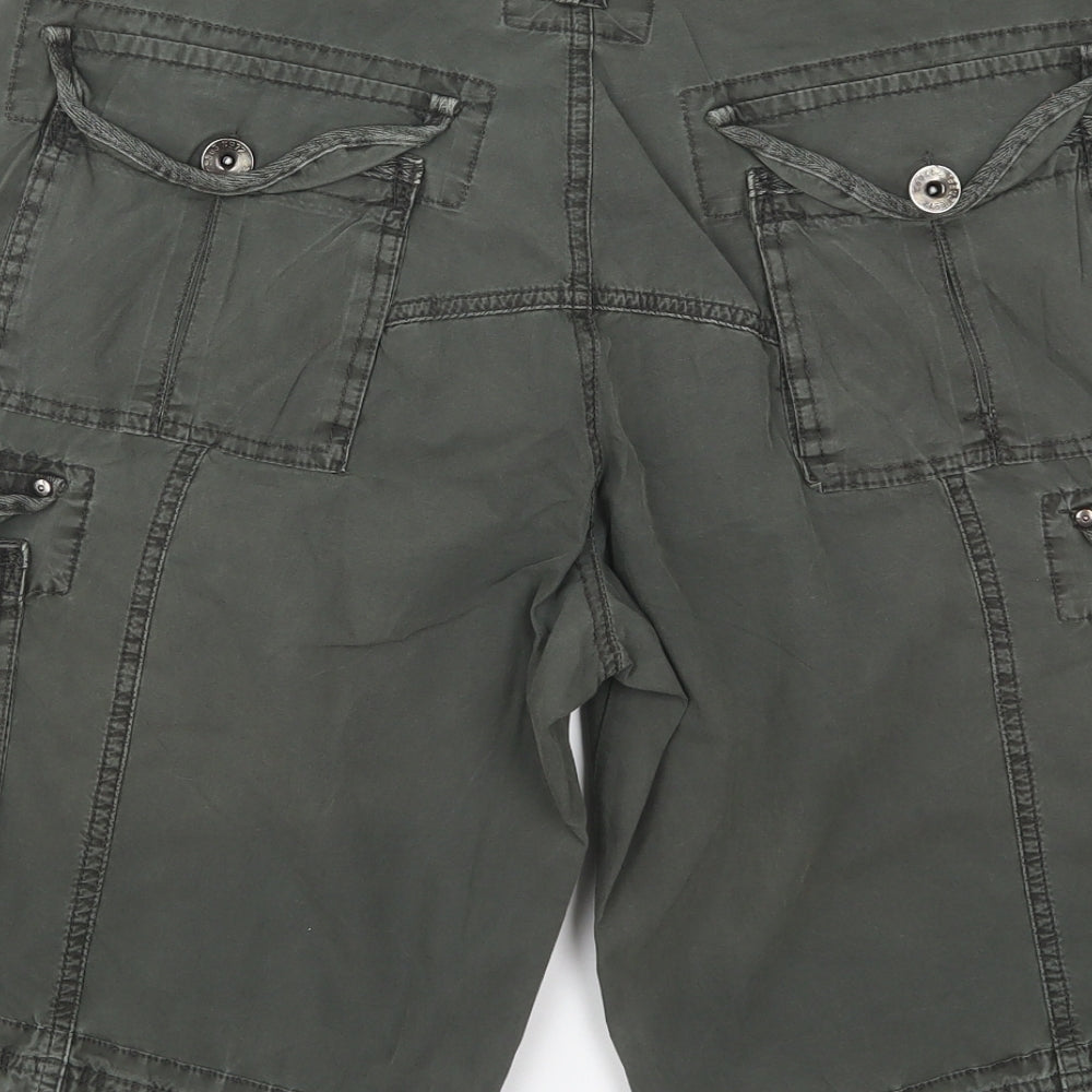 Preworn Womens Green  Cotton Cargo Shorts Size M L11 in Regular Button