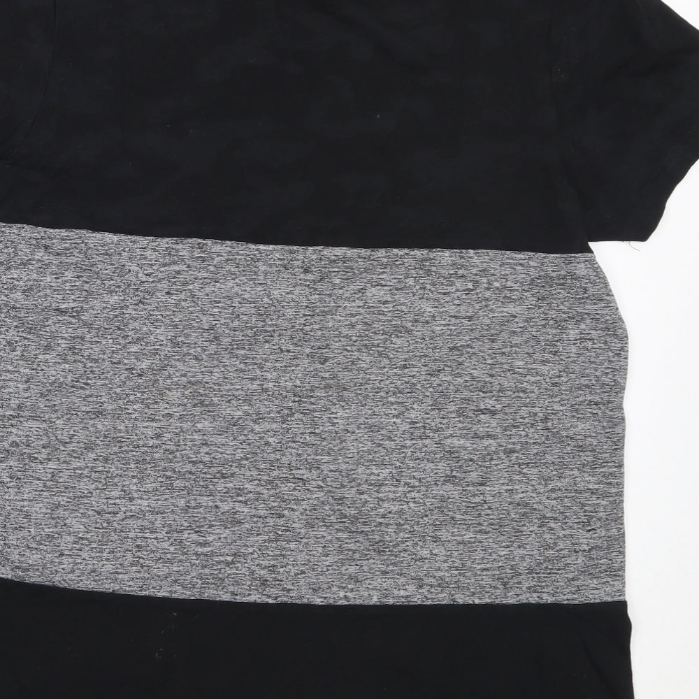 Primark Mens Black  Cotton  T-Shirt Size M Round Neck