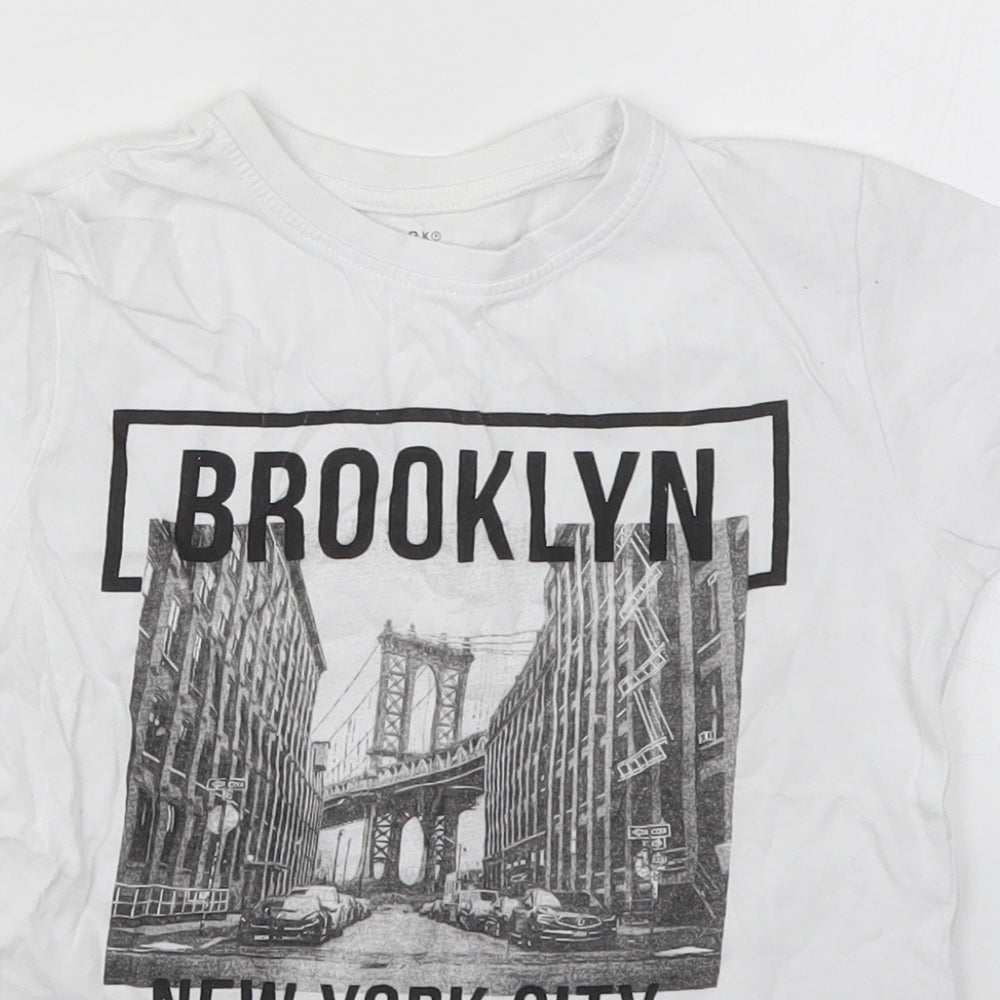 Primark Boys White  Cotton Basic T-Shirt Size 7-8 Years Crew Neck Pullover - Brooklyn New York