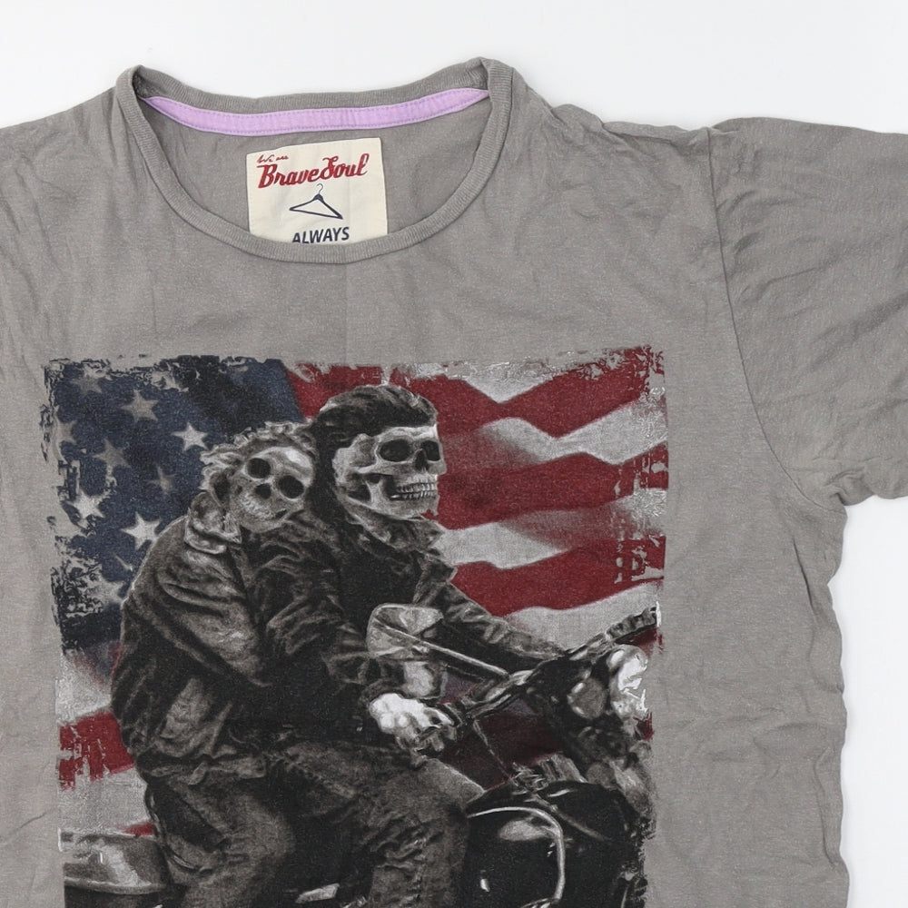 Brave Soul Mens Grey  Cotton  T-Shirt Size S Round Neck  - USA Flag/ skulls