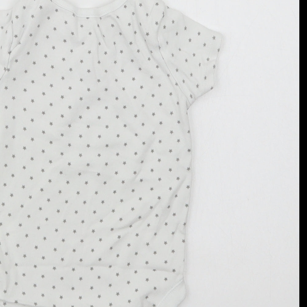F&F Baby White Geometric Cotton Babygrow One-Piece Size 12-18 Months  Snap - Star Print