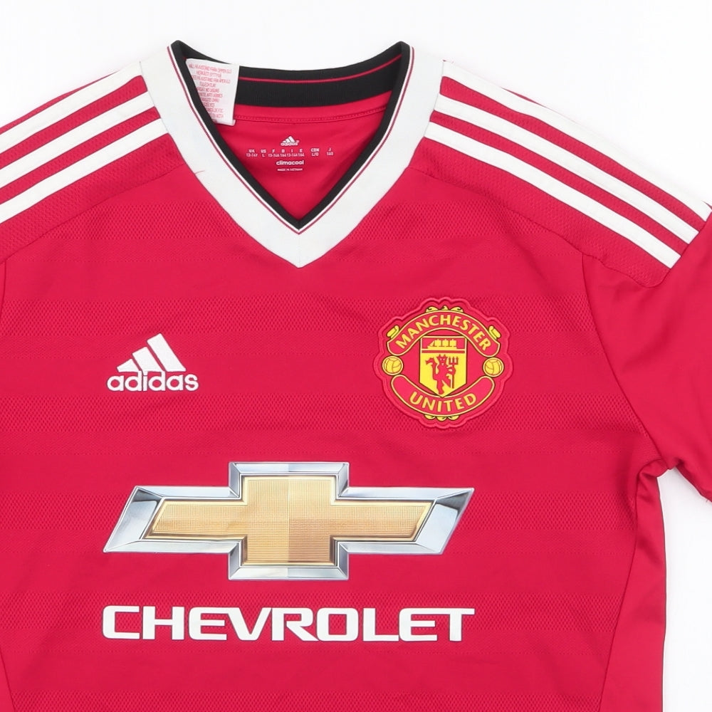 Manchester United Boys Red  100% Polyester Pullover T-Shirt Size 13-14 Years V-Neck Pullover
