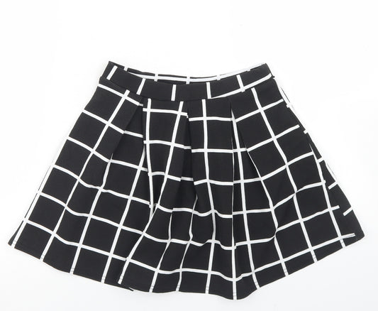 Front view of Boohoo women’s black check polyester pleated skirt, size UK 10