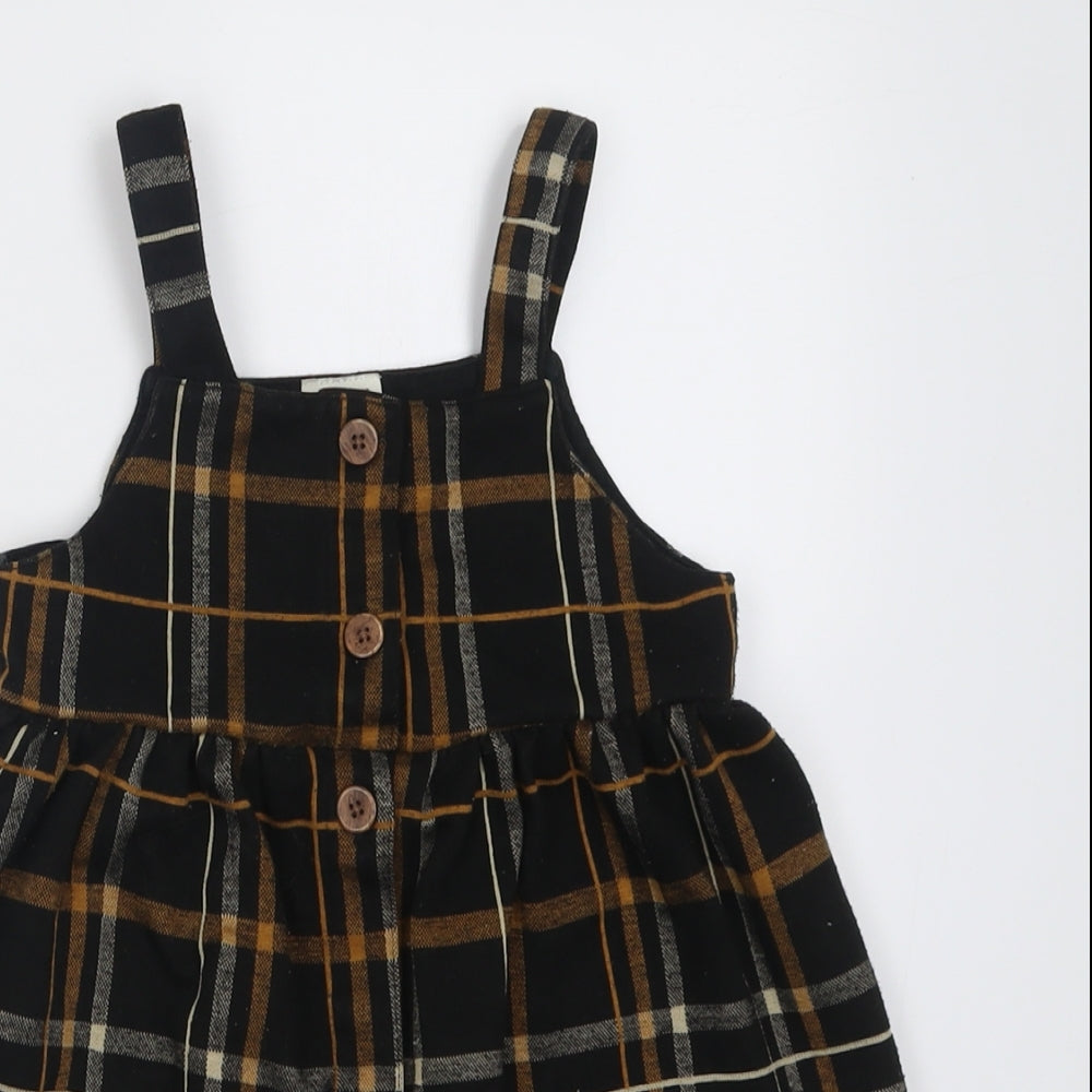 F&F Girls Black Check Polyester Pinafore/Dungaree Dress  Size 5-6 Years  Square Neck Button