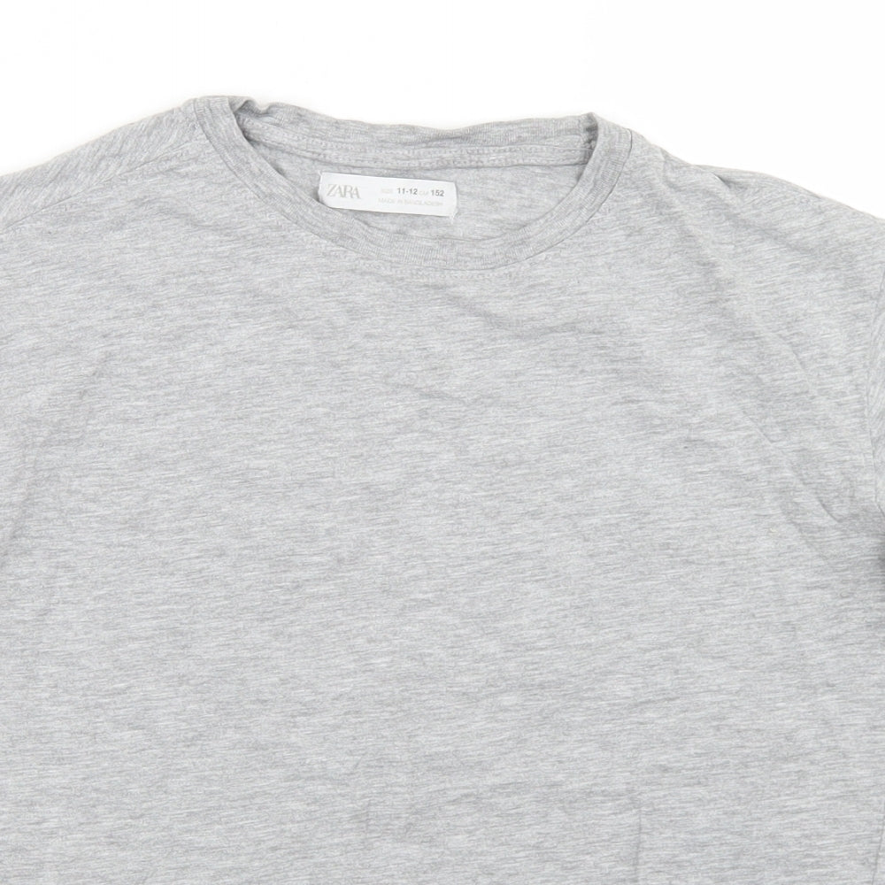 Zara Girls Grey  Polyester Basic T-Shirt Size 11-12 Years Crew Neck