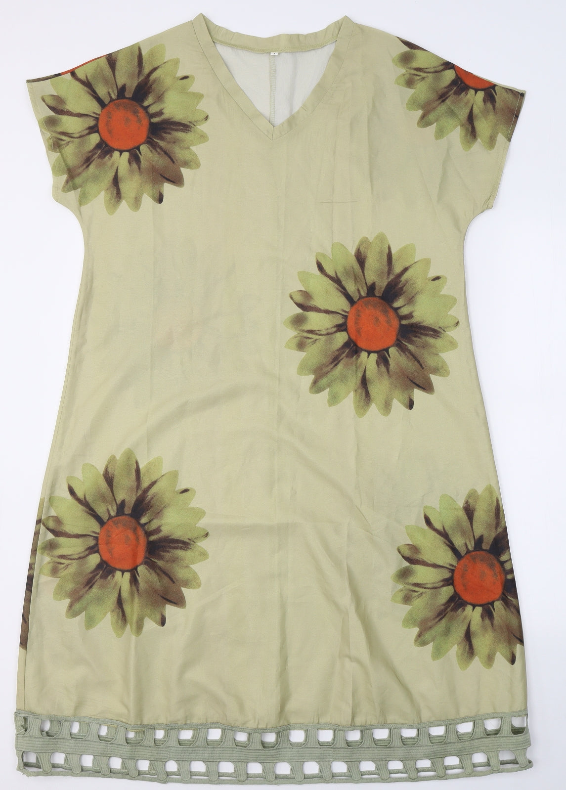 Preworn Womens Green  Polyester A-Line  Size L  V-Neck Pullover - Flower print