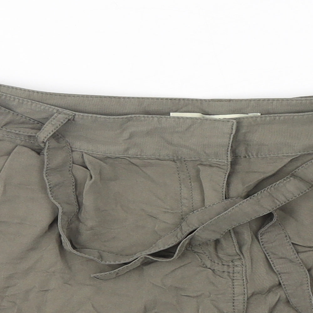 Oasis Womens Green  Viscose Chino Shorts Size 10 L5 in Regular