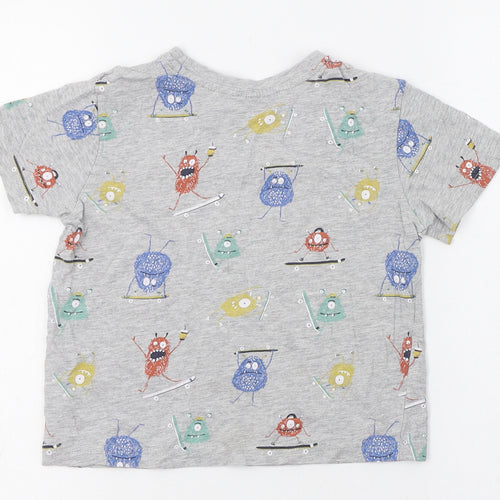 Primark Boys Grey  Cotton Basic T-Shirt Size 4-5 Years Round Neck Pullover