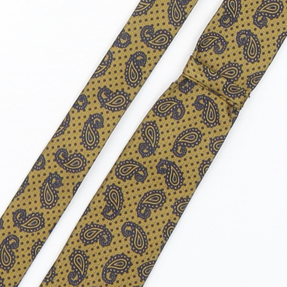 Debenhams Mens Gold Paisley Polyester Pointed Tie One Size