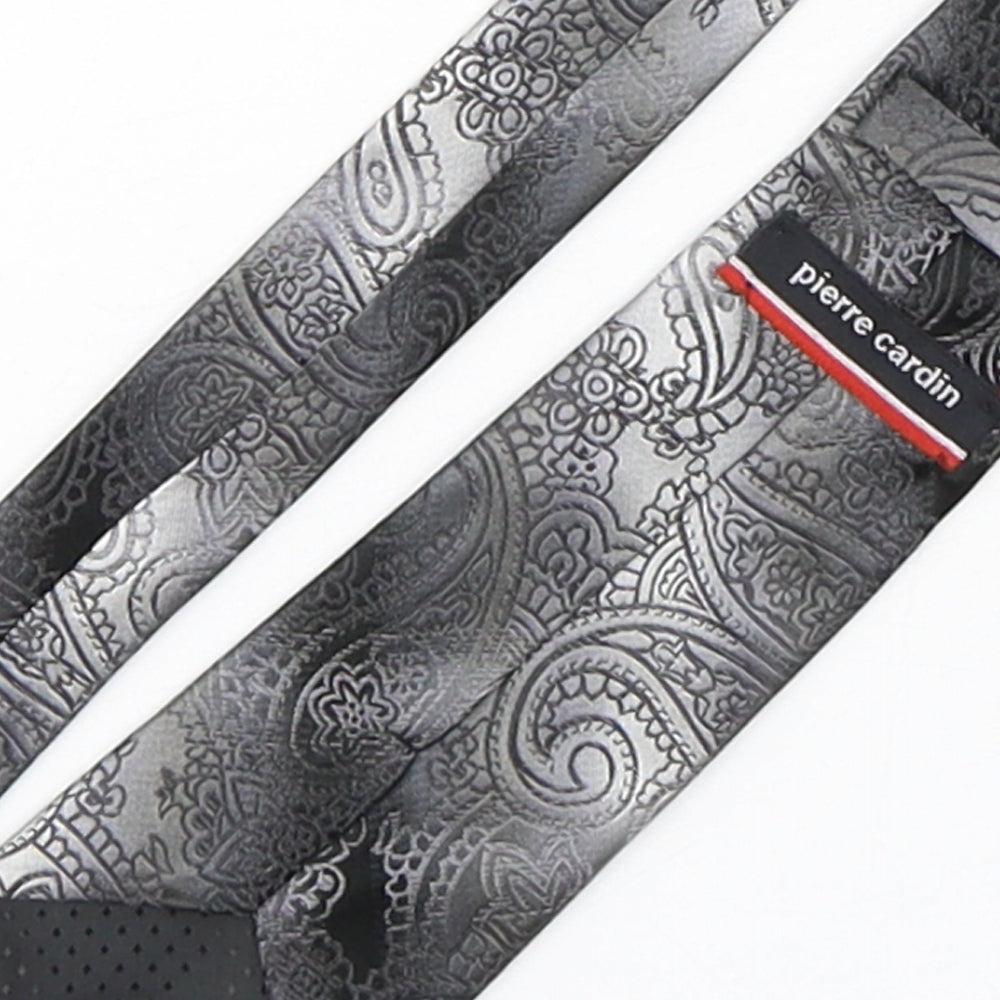 Pierre Cardin  Mens Silver Paisley Silk Pointed Tie One Size